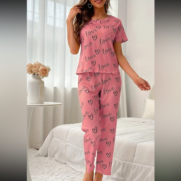 Women’s 2 Piece Pajama Top and Pant set - Picture 8 of 10